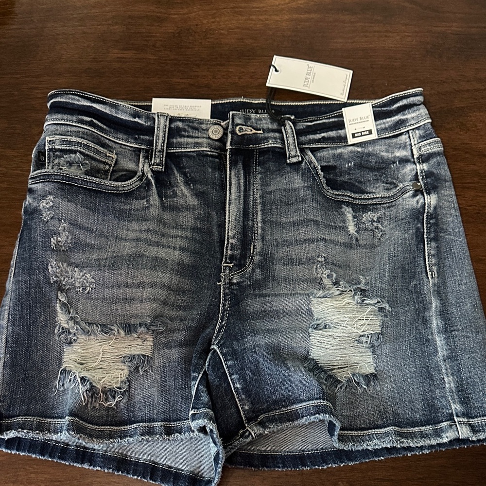 Judy Blue Dark Blue Distressed Jean Shorts size large